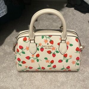 Kate Spade Stawberry satchel